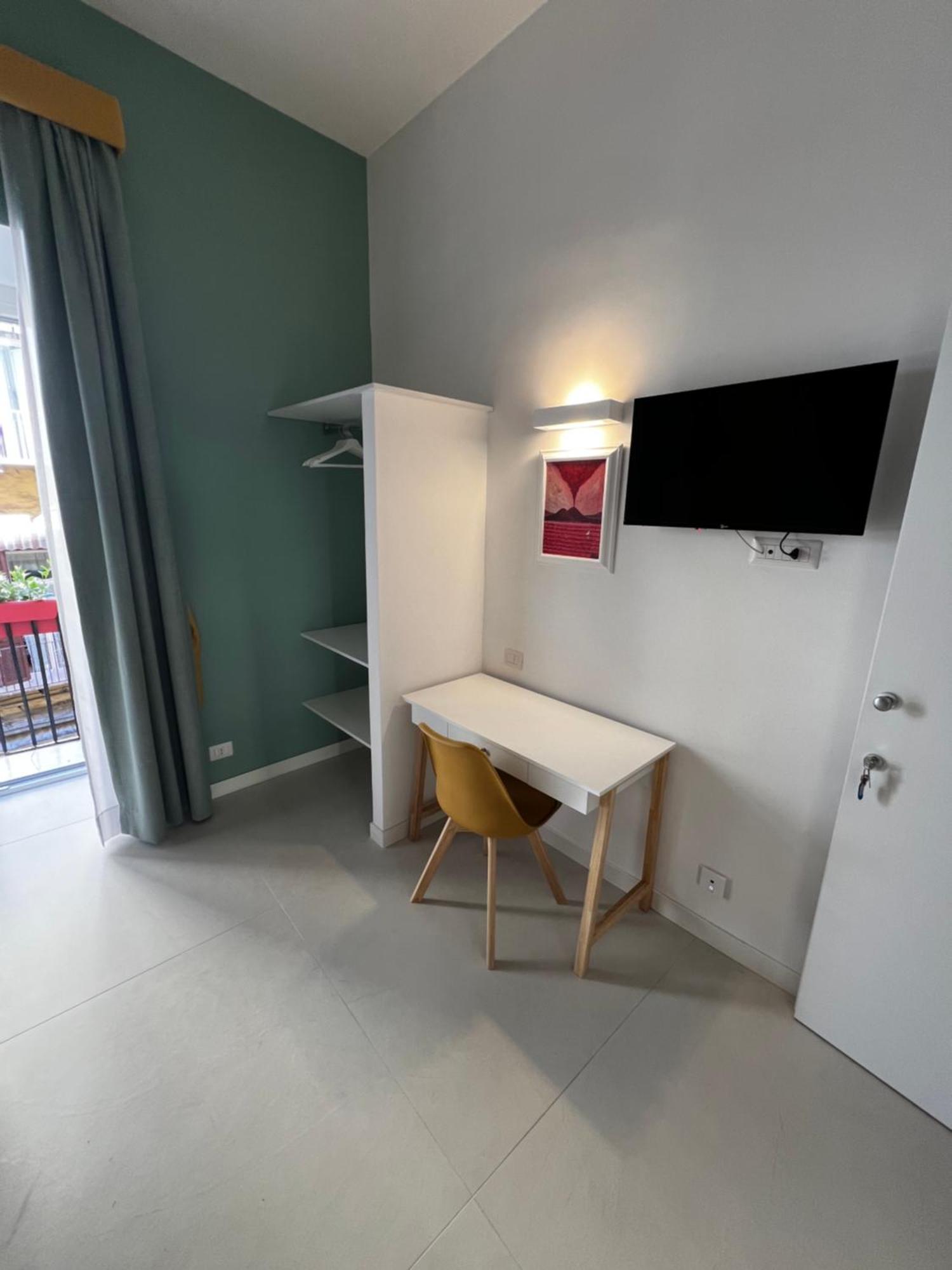 Bed & Breakfast Spaccanapoli 56 Екстериор снимка
