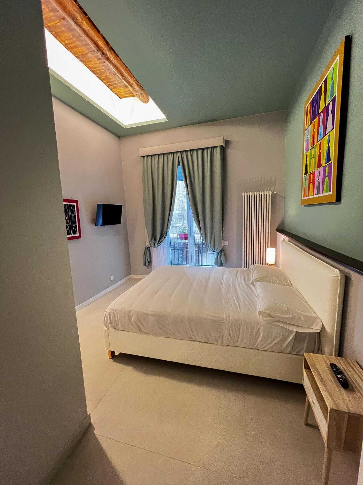 Bed & Breakfast Spaccanapoli 56 Екстериор снимка