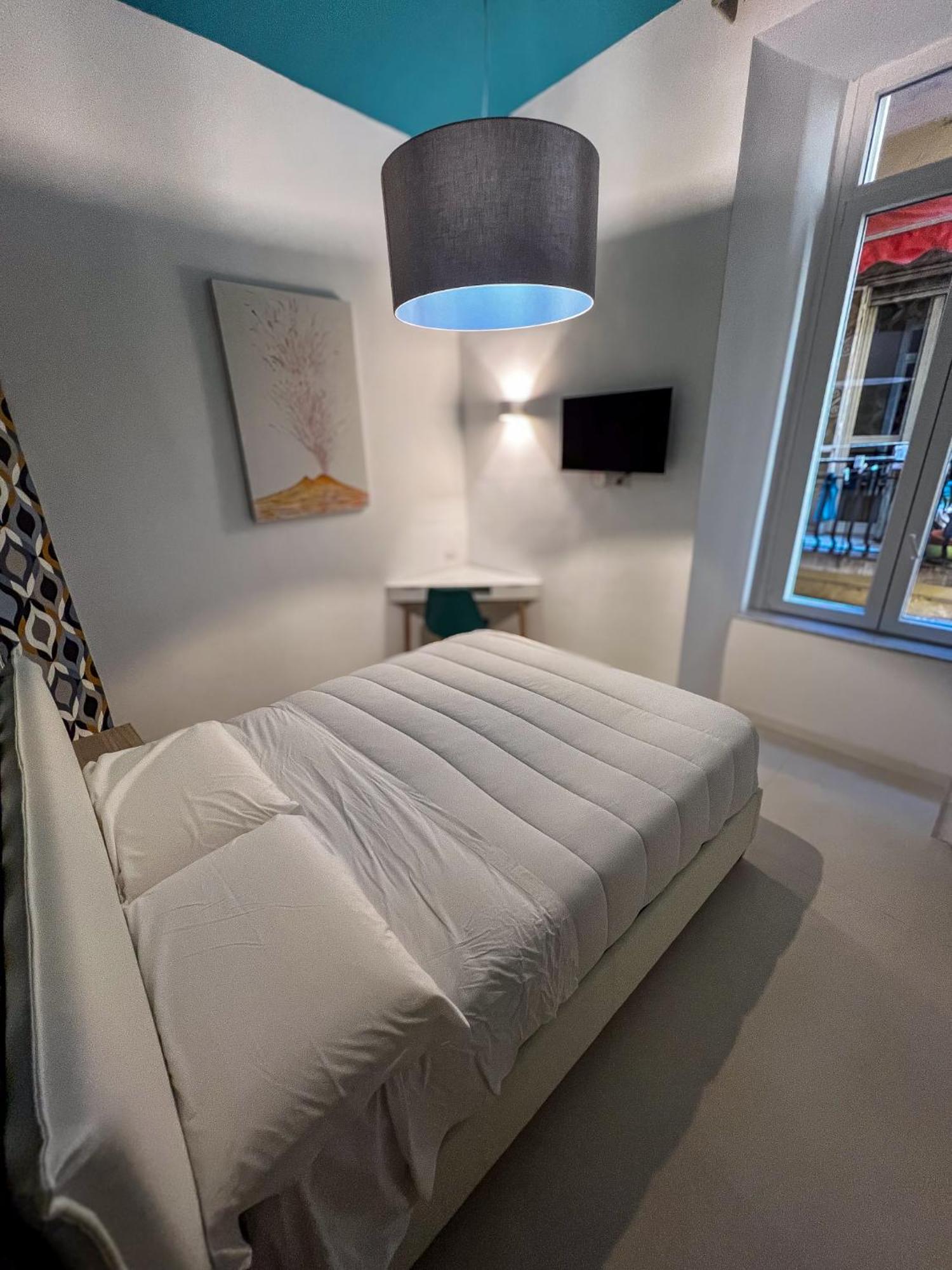 Bed & Breakfast Spaccanapoli 56 Екстериор снимка